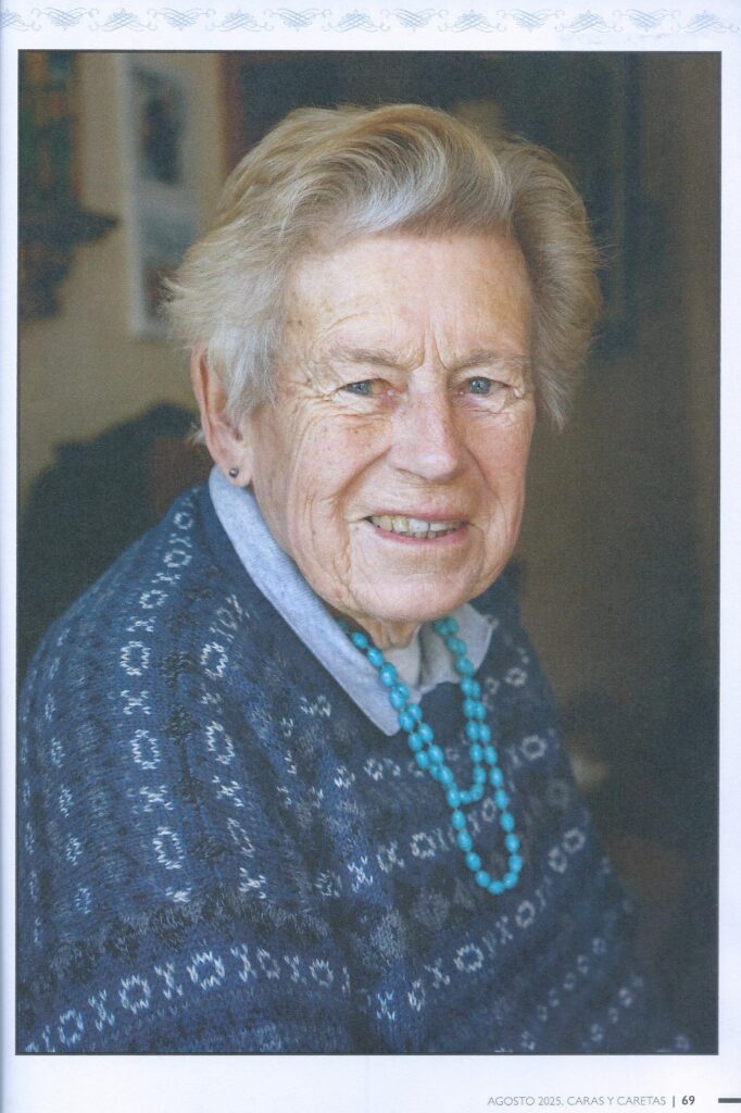 Caras y Caretas, Agosto 2025